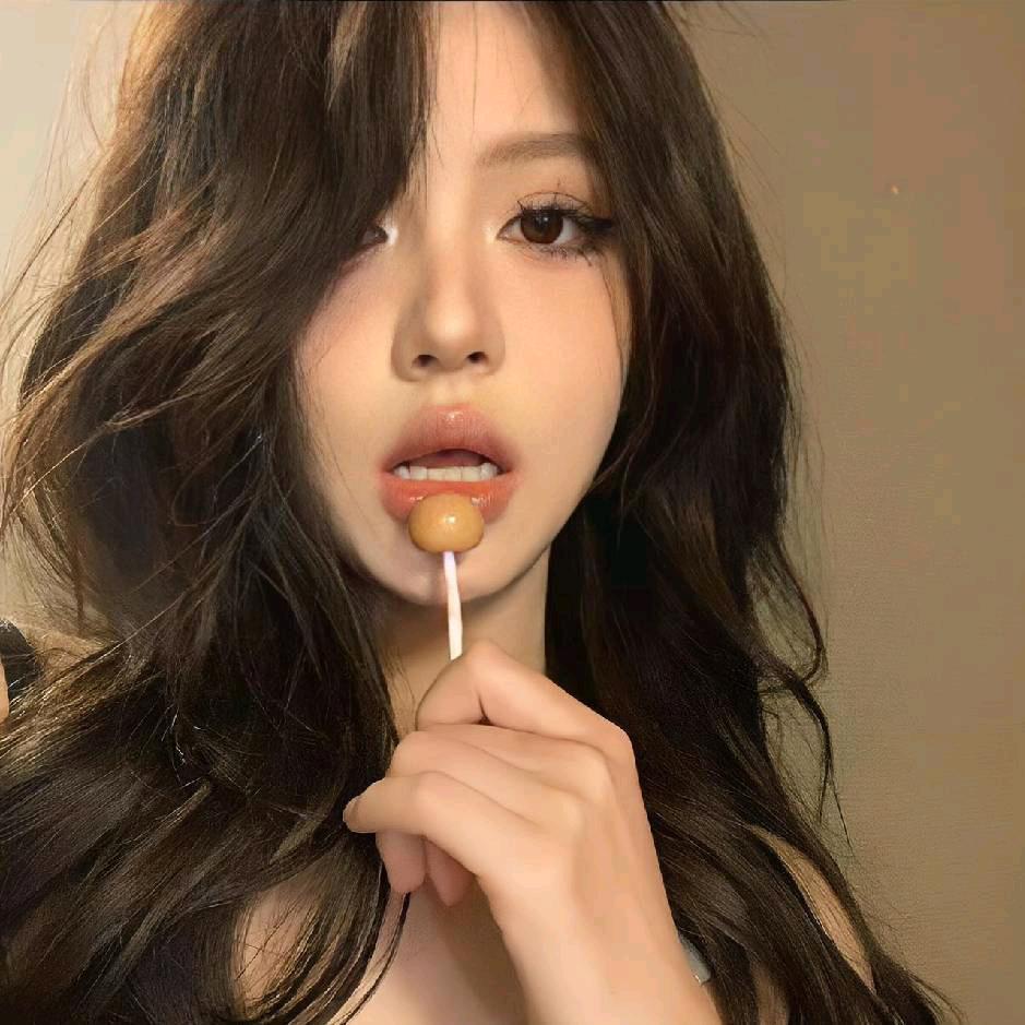 徐 梓 瑜