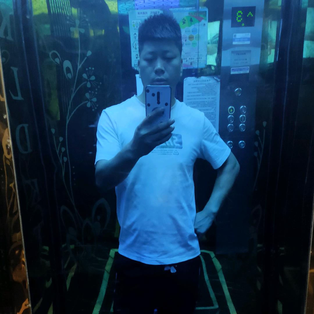 努力赚钱买大G