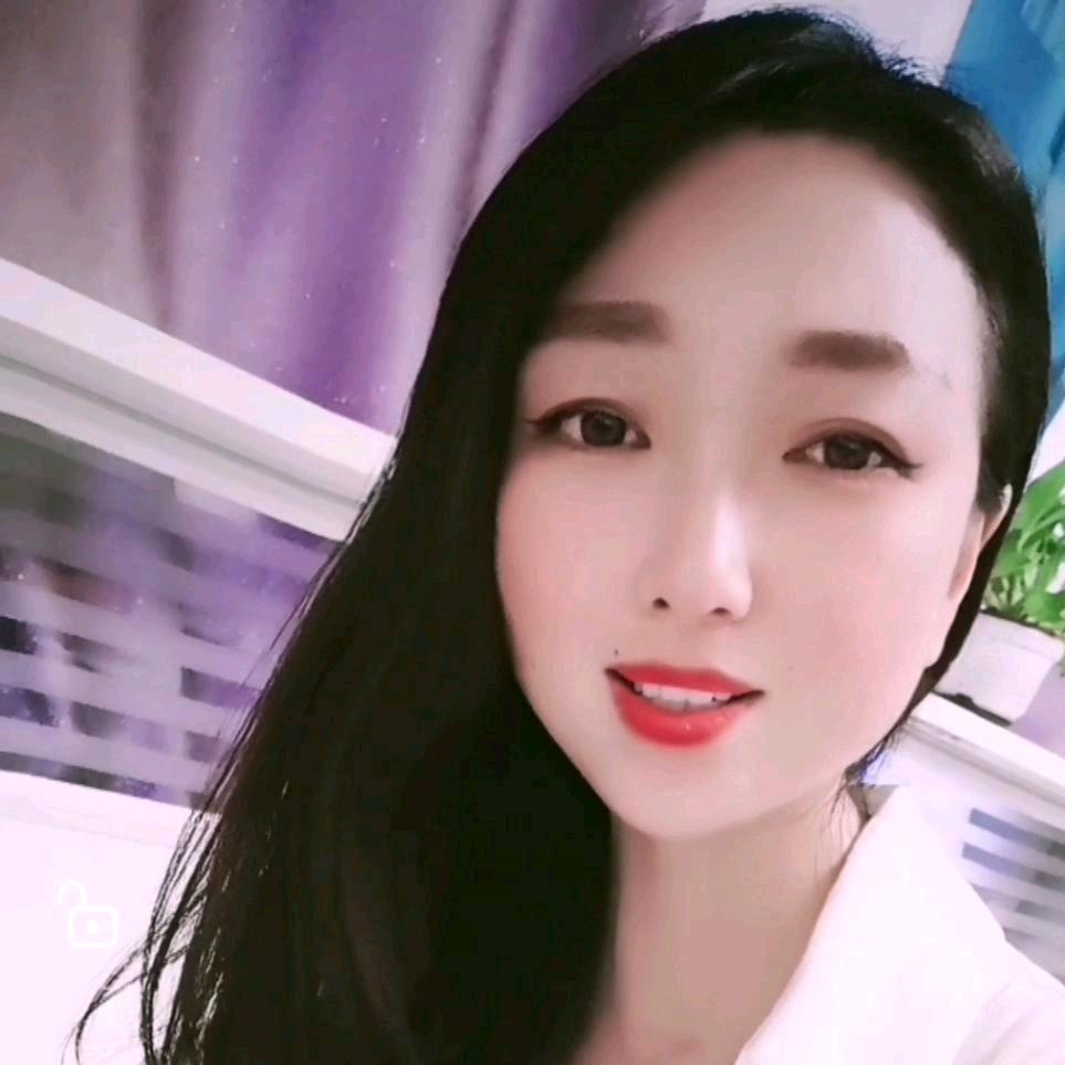 爱玲养猪（橱窗有好物）