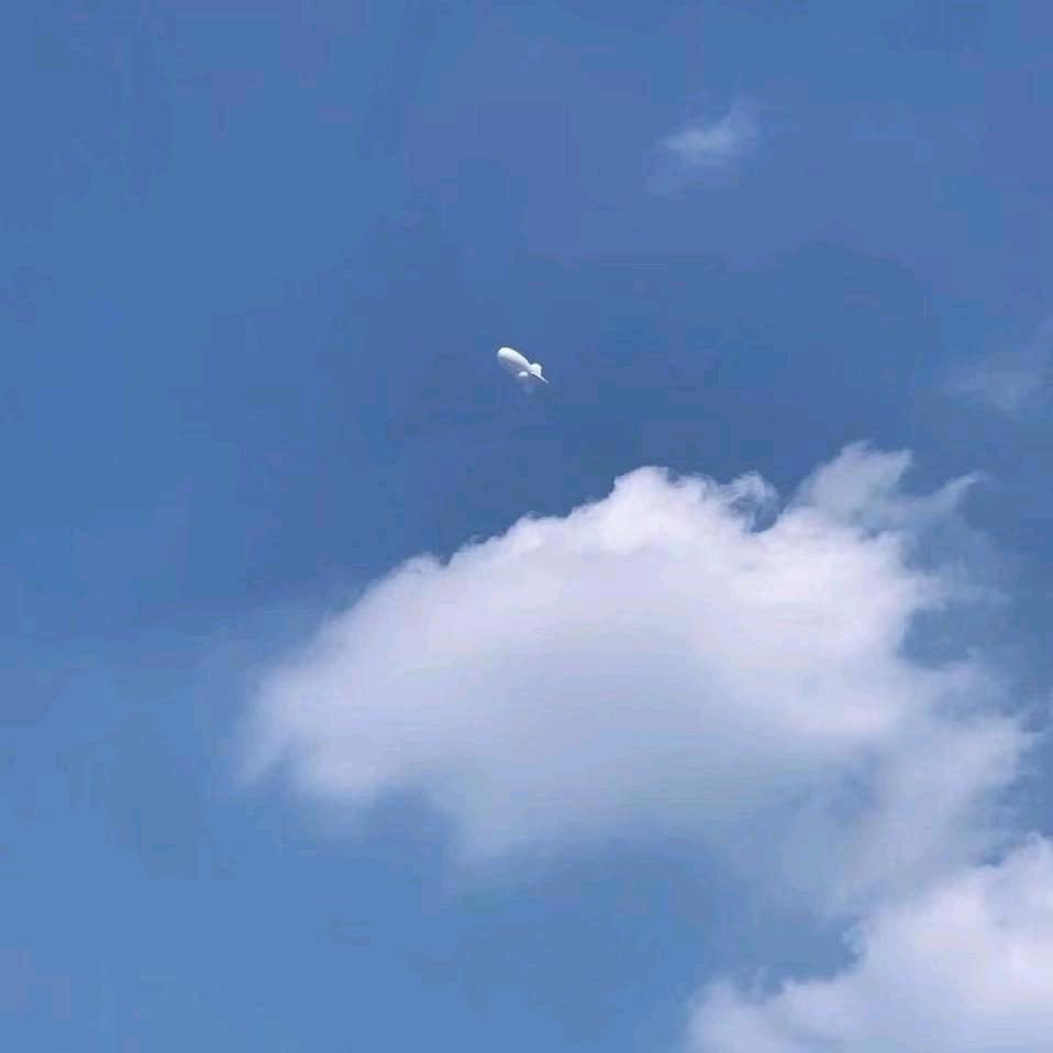 逆向行驶的人