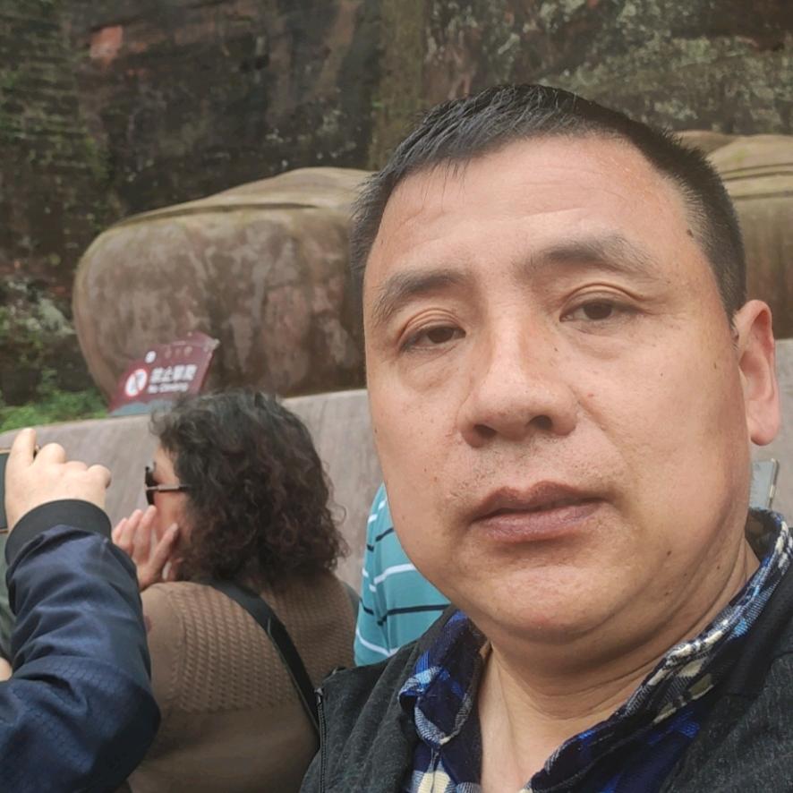 签尚牛串串香火锅