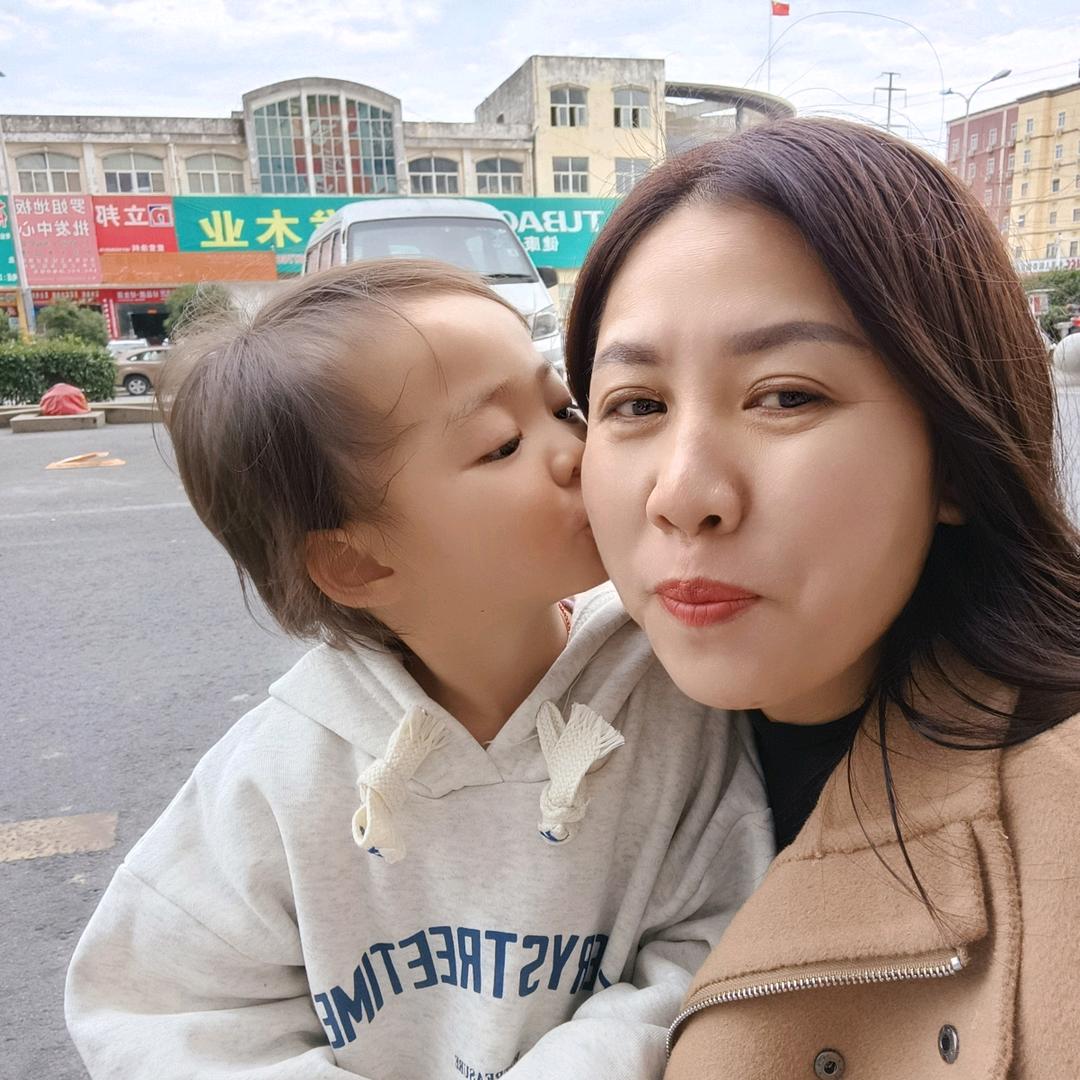 爱我两个宝贝女儿😄😄