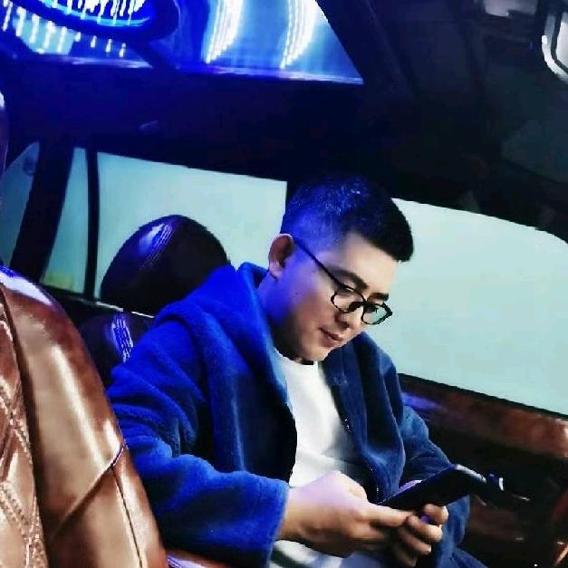 牙克石市仟仁二手车销售