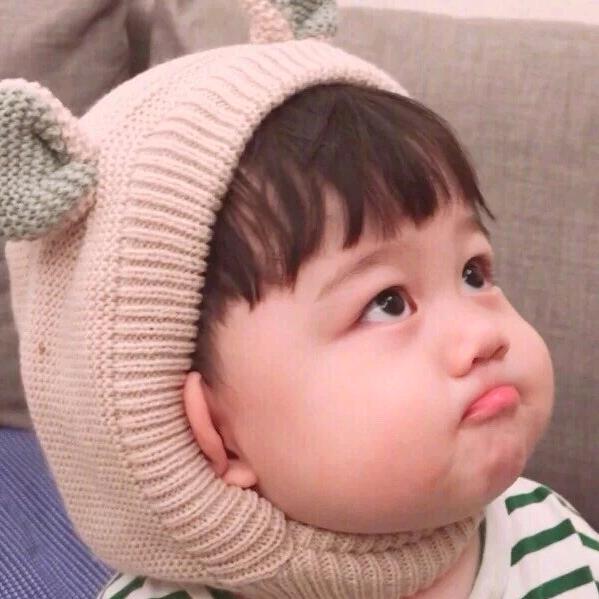 废品山上的废品小孩