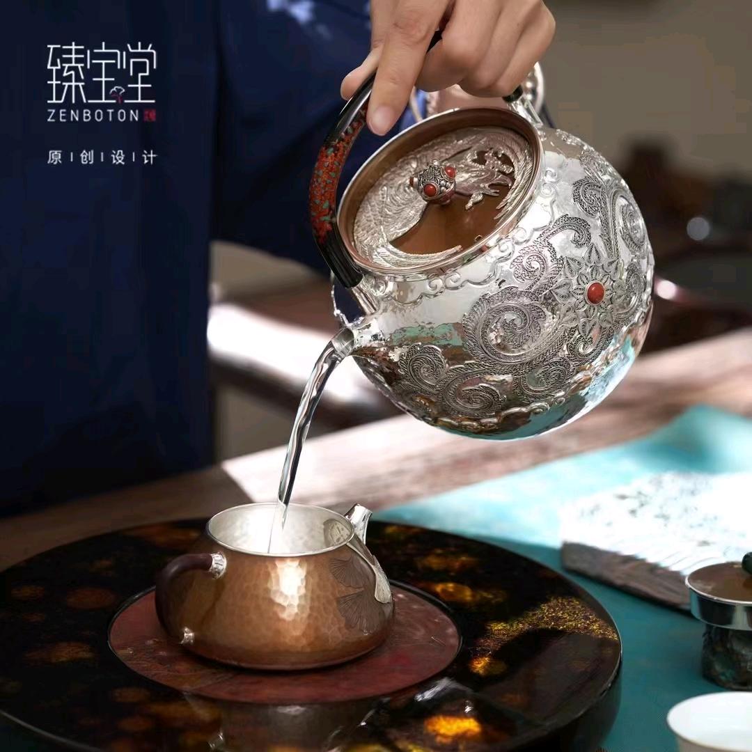 武汉国际广场6楼臻宝堂