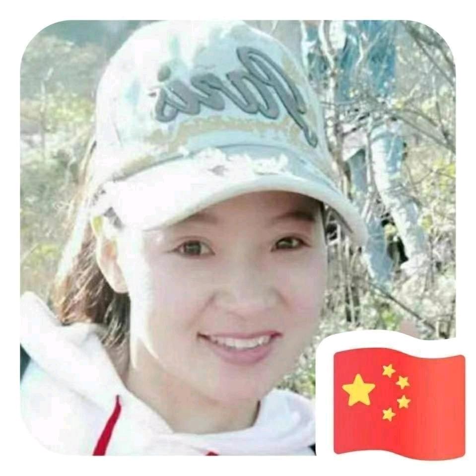 白霜神后店女装景