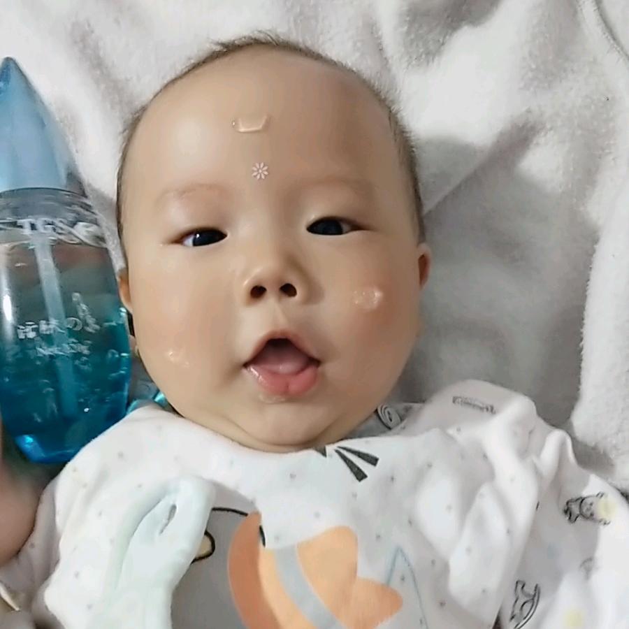 小兄弟(｡･㉨･｡)ﾉ♡ 爱你么么哒