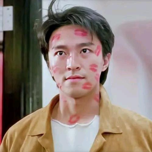 小海看电影