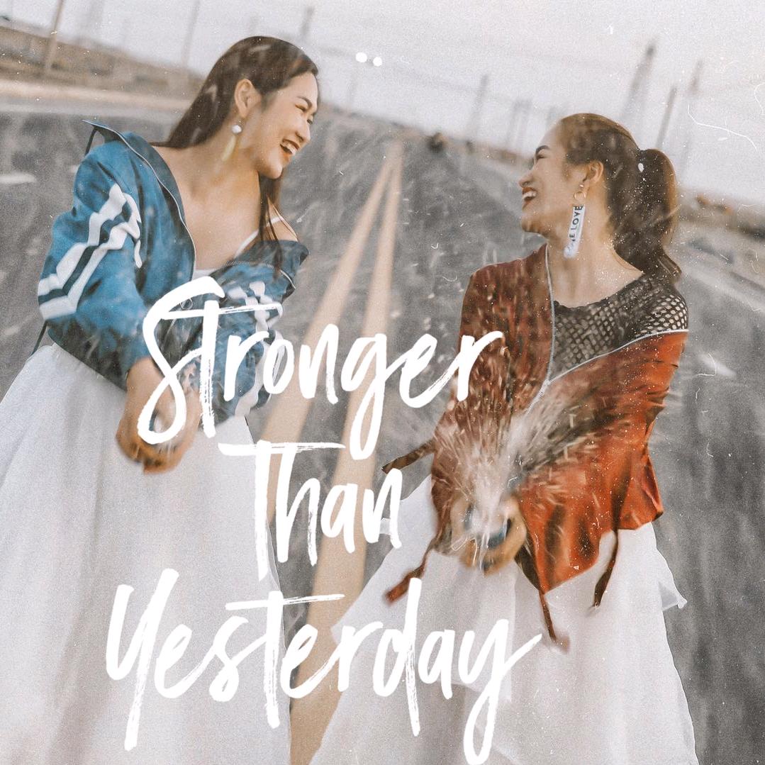 👯
