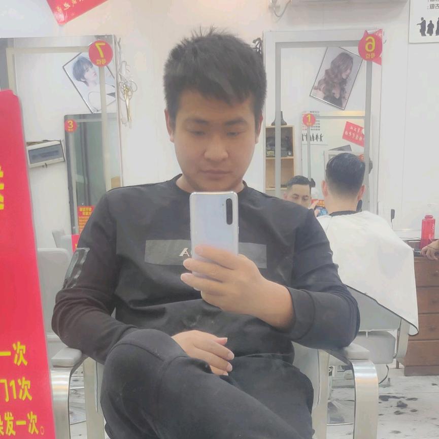 勇往直前，躬身入局，不负韶华不负梦。