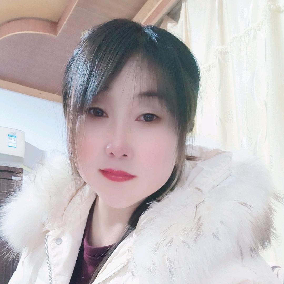 天蓝蓝.