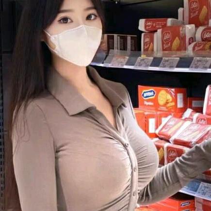 楠洁