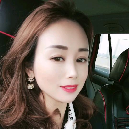 雅倩爱唱歌
