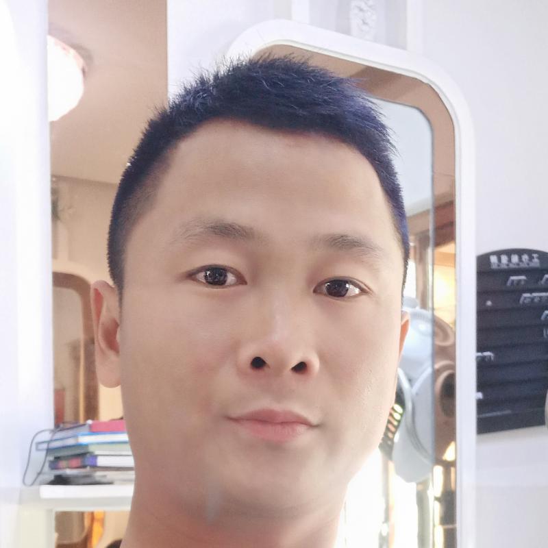 众垒辉煌卷帘门大世界