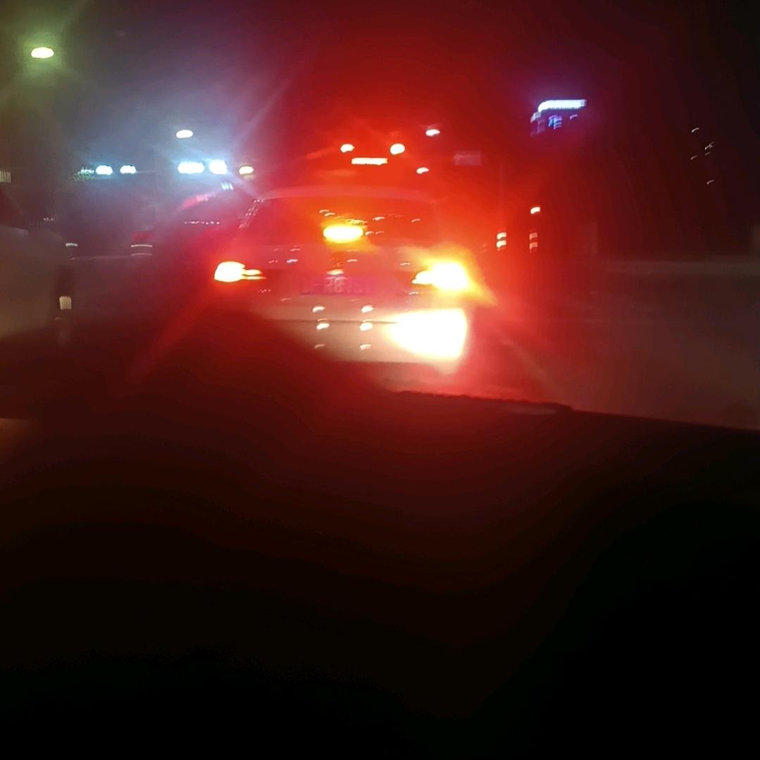 三个石头走天下