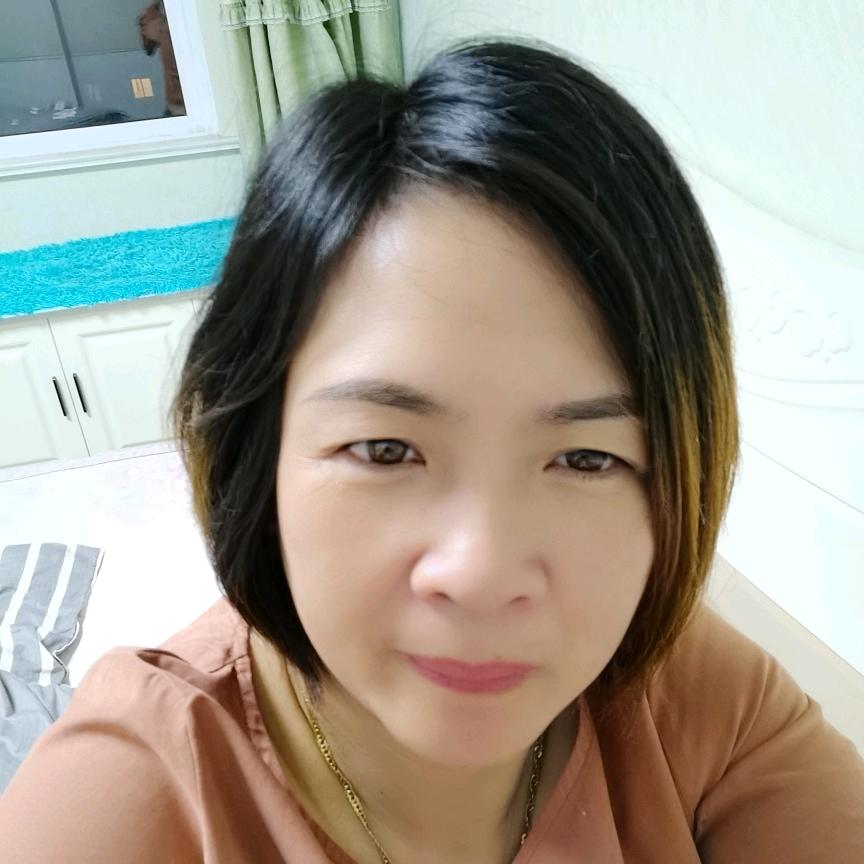 回眸凝笑