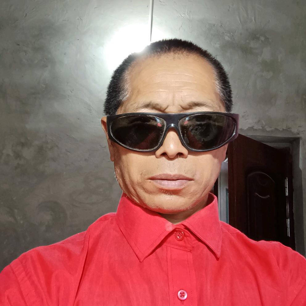 唐建平，做工程的男子汉