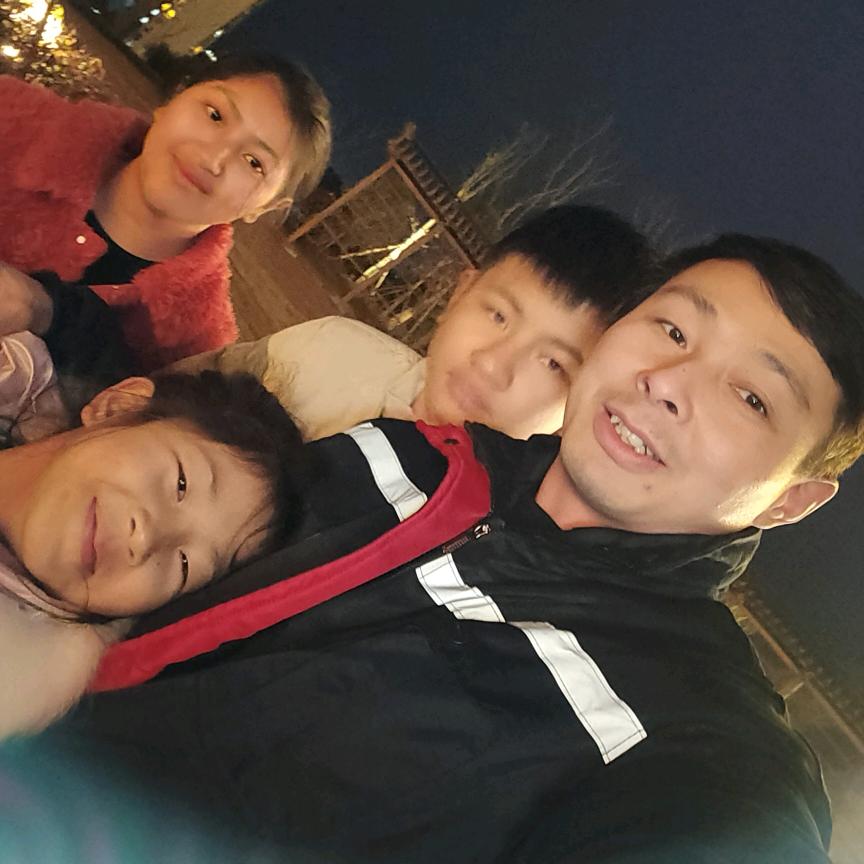 Luo锦怡