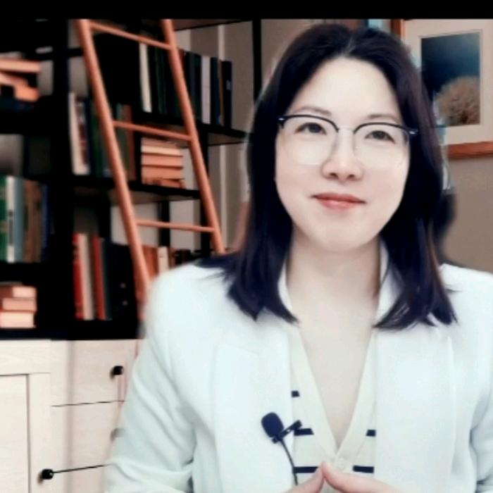 营养师F姐（专注40+女性健康）