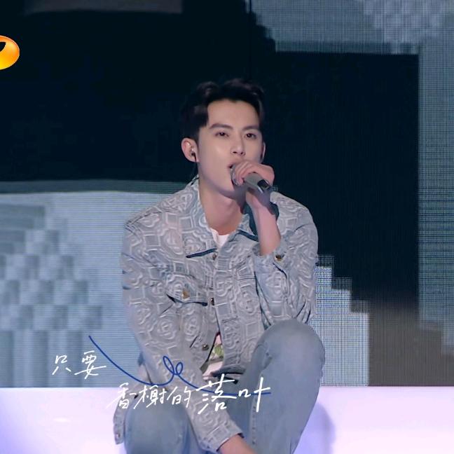 ≽^•༚•🎀≼