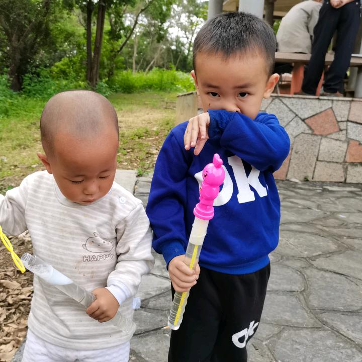 俩个宝贝