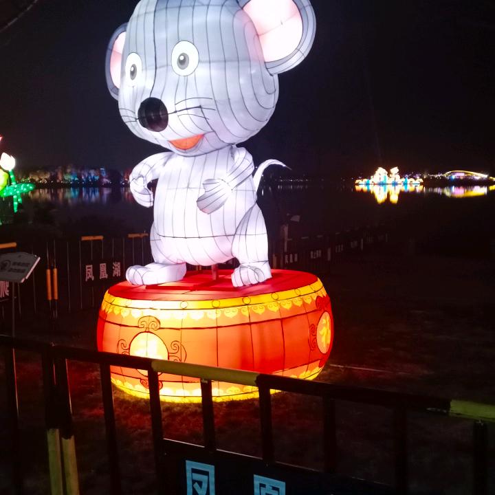 (｢･ω･)｢嘿