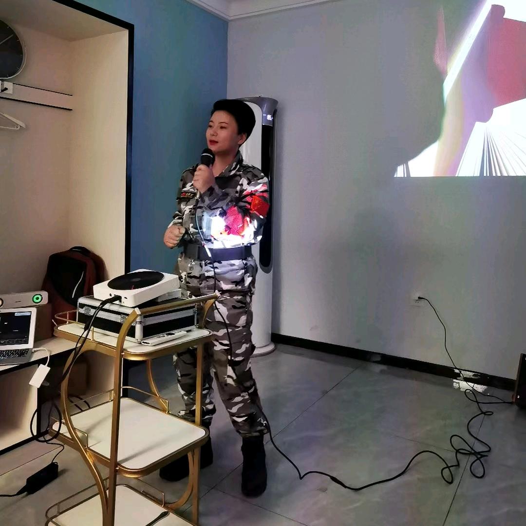 美业教练Alice