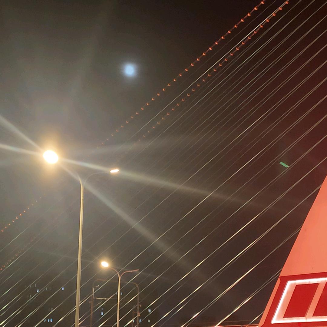 明月生辉