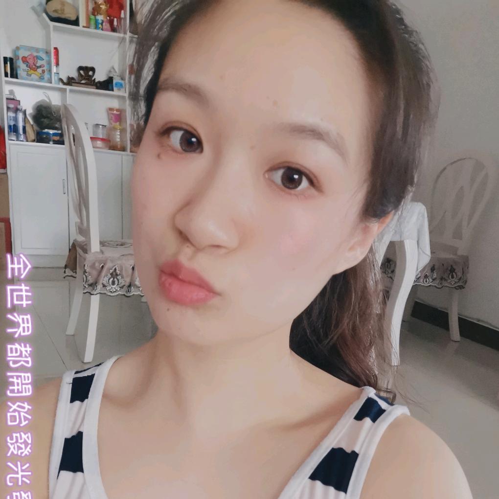 镇里女