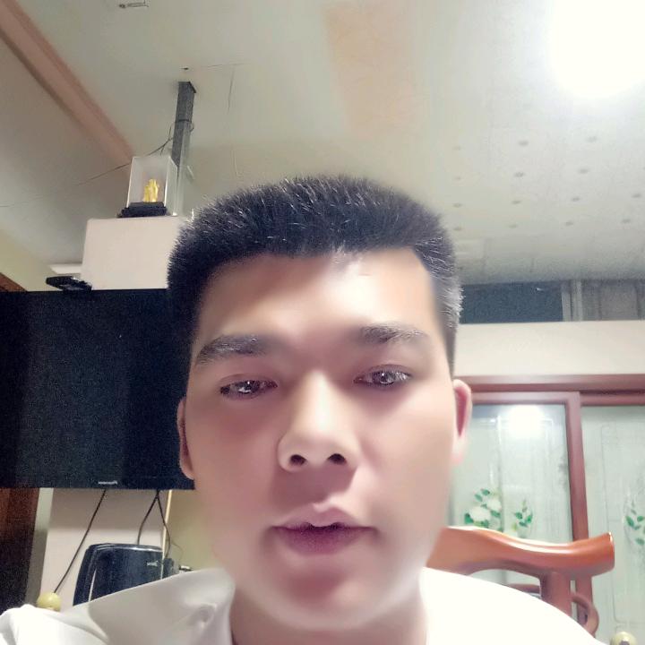 陈洪
