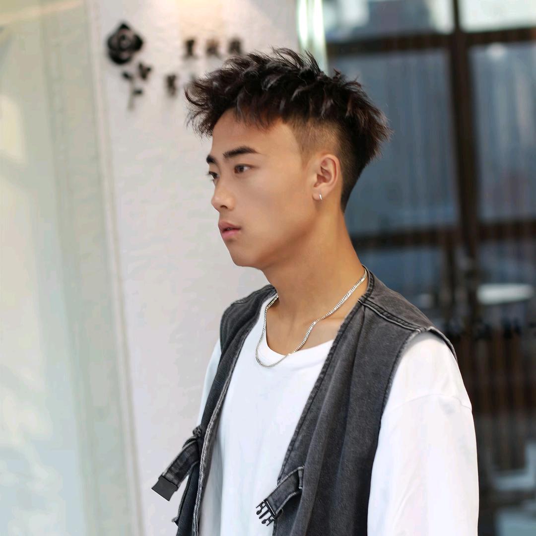 安顺易霖二手面包车