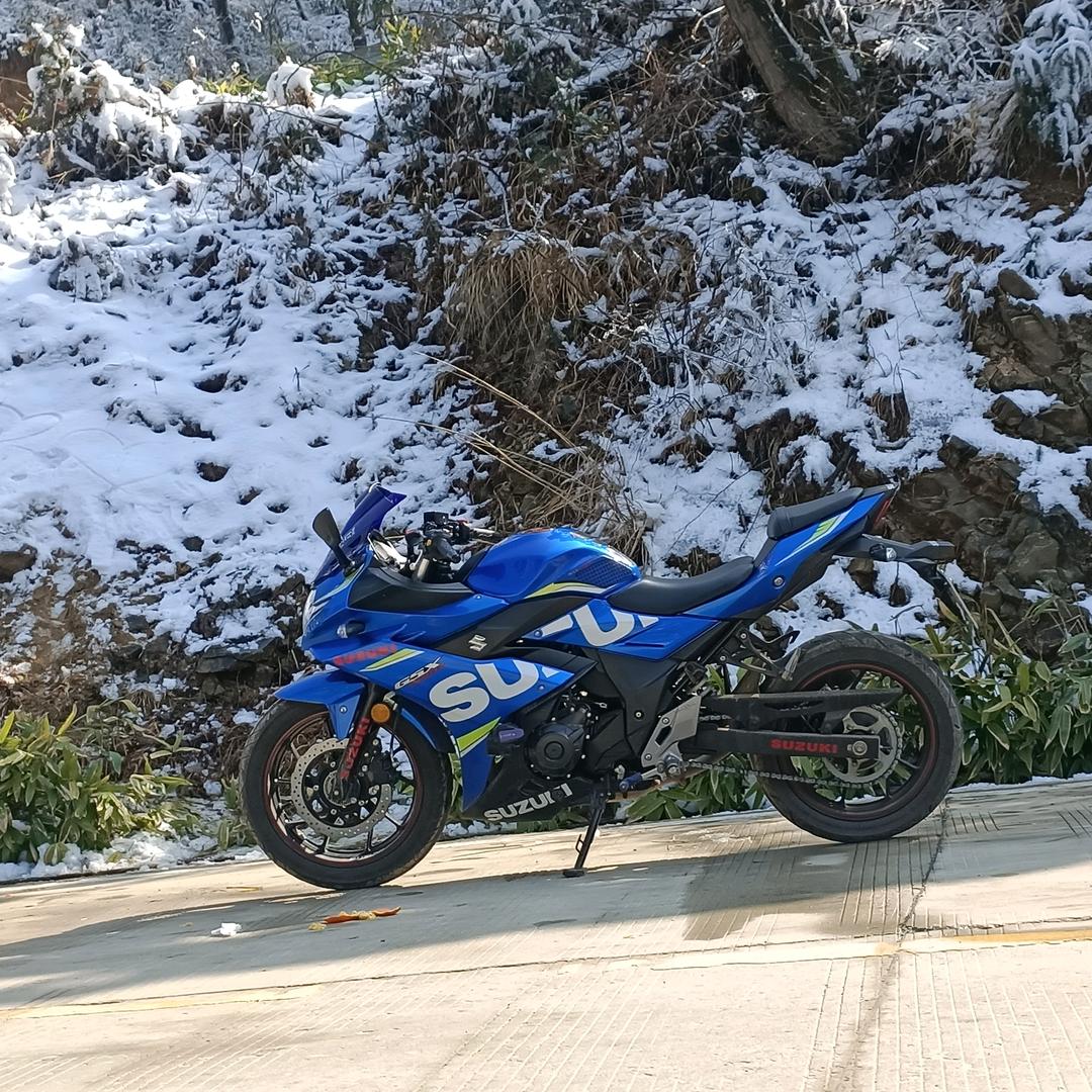 小吴同志（灿）