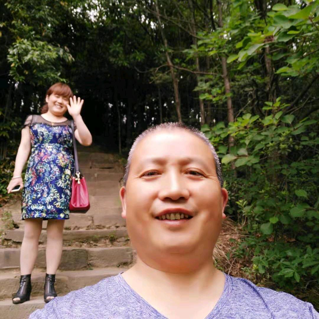 龚氏家具王姐