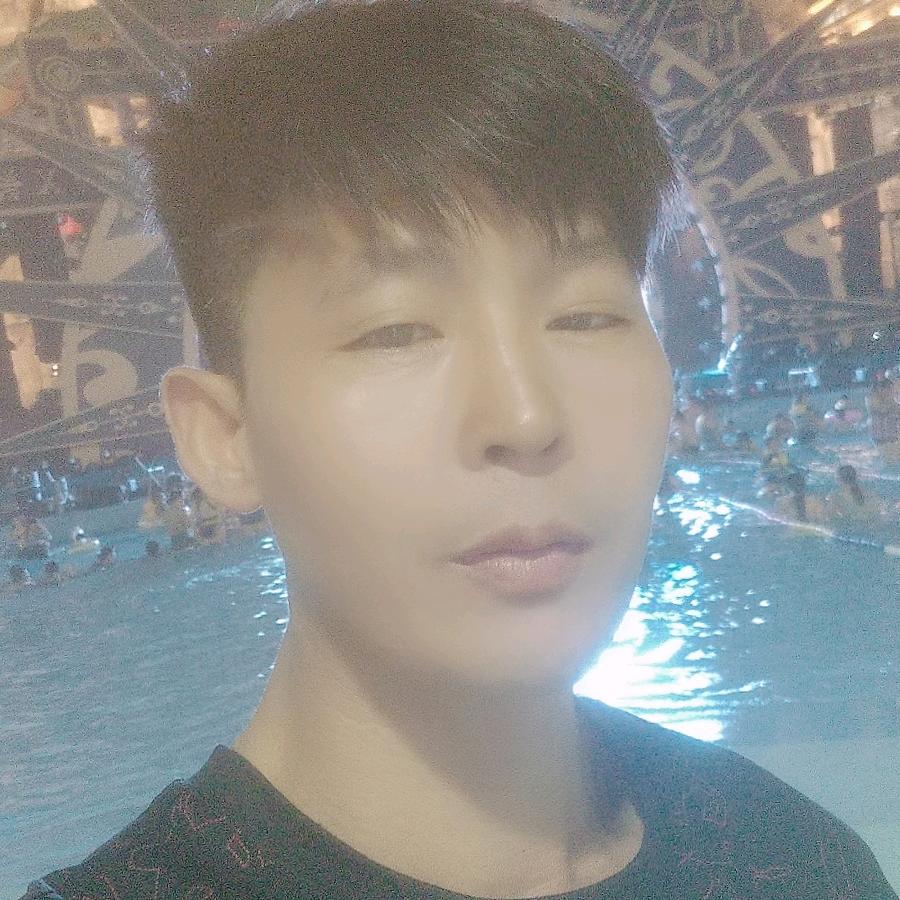 用户周任高云樽背景墙