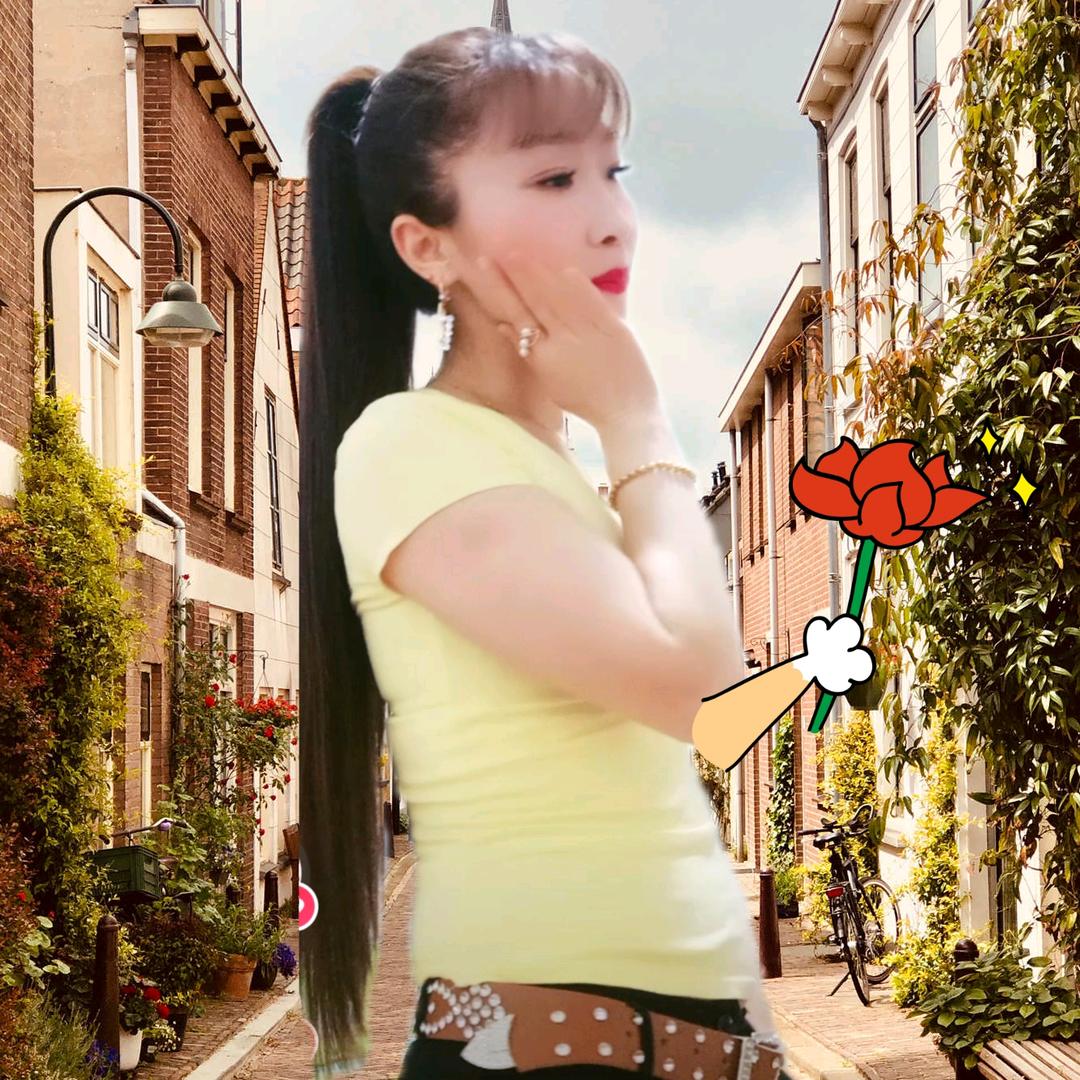 长发及腰小女神