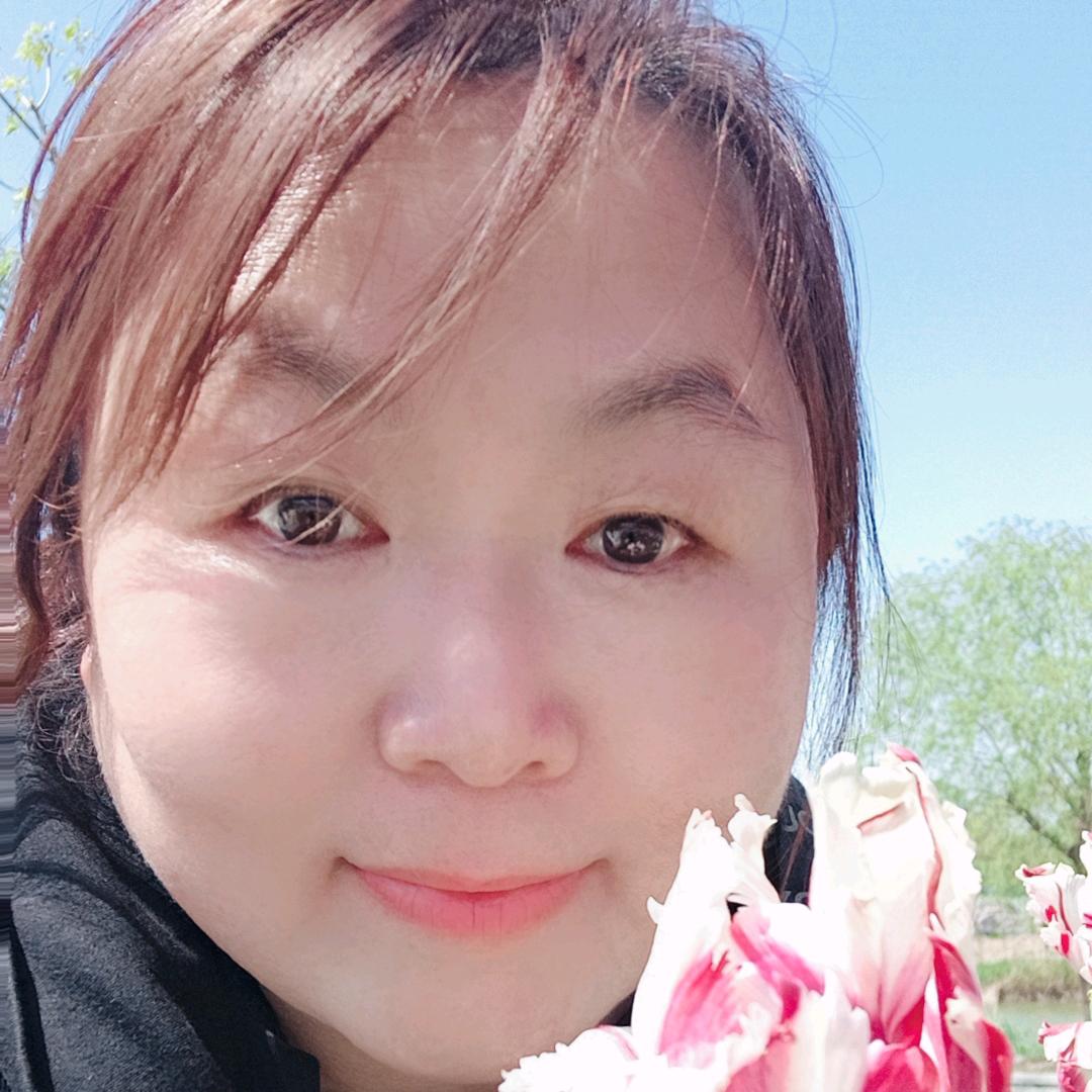 侯芳