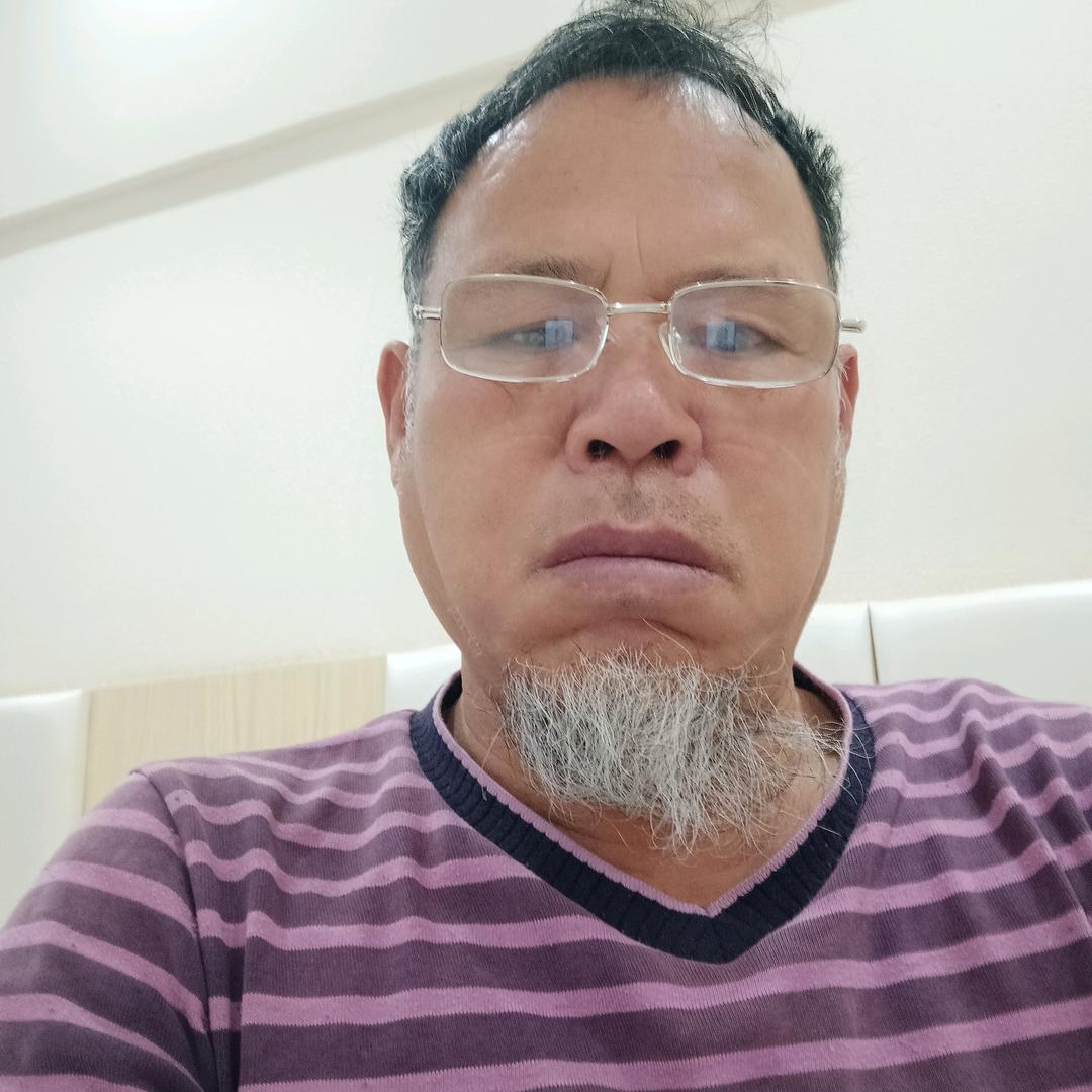 黄万兴