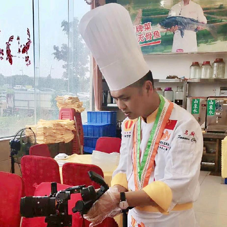鹤山市洪明美食胜哥（洪明无骨鱼）