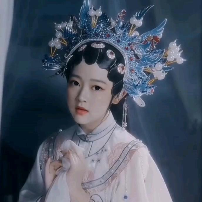 梨花欲演出服