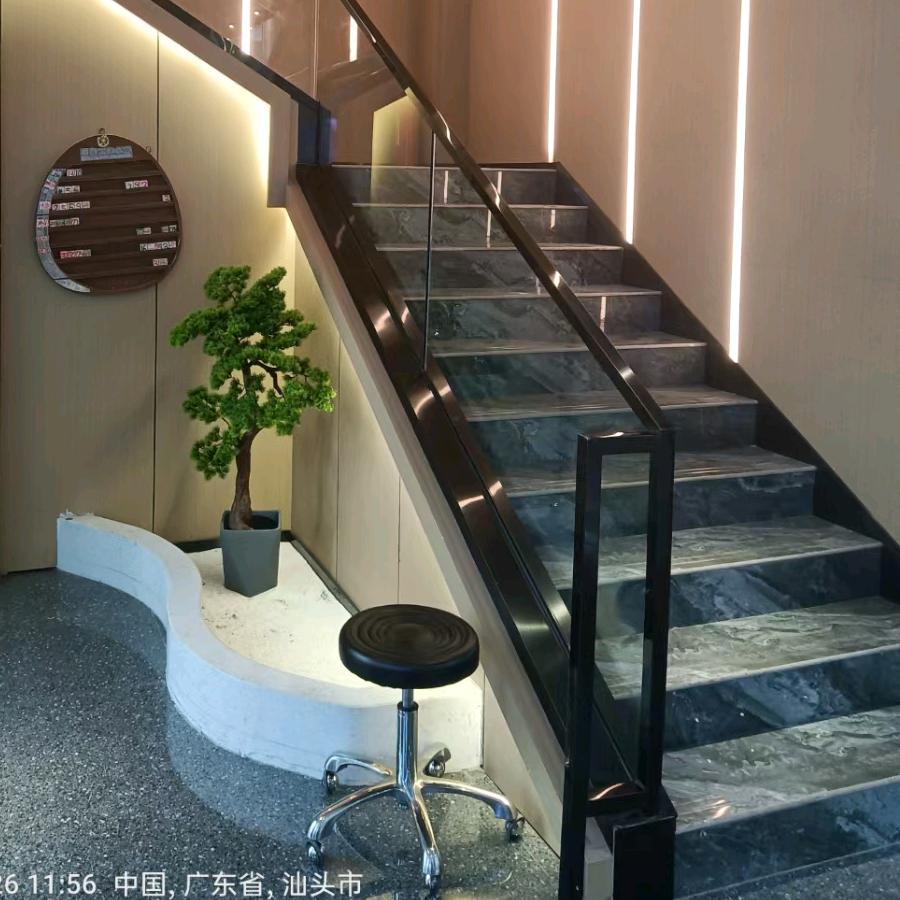 雅丽发室内外装修