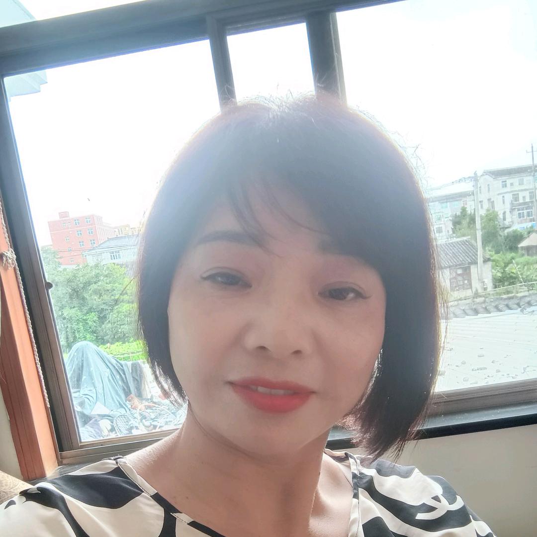 青姐，特色胖头鱼排档，各种海鲜，家常小炒