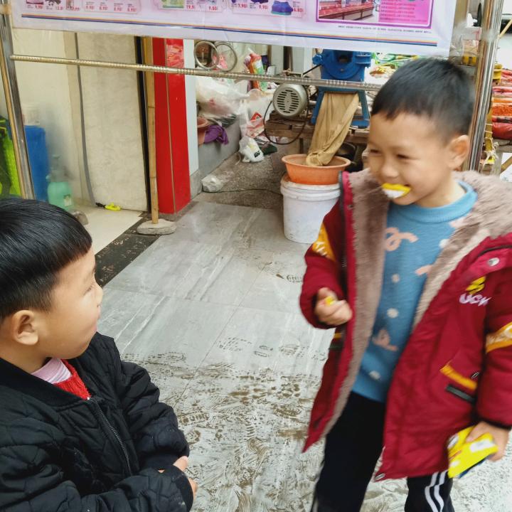 涵灿二宝。。(拒绝 私聊 )