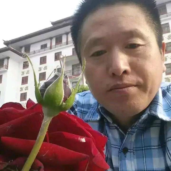 ，自由人，老王
