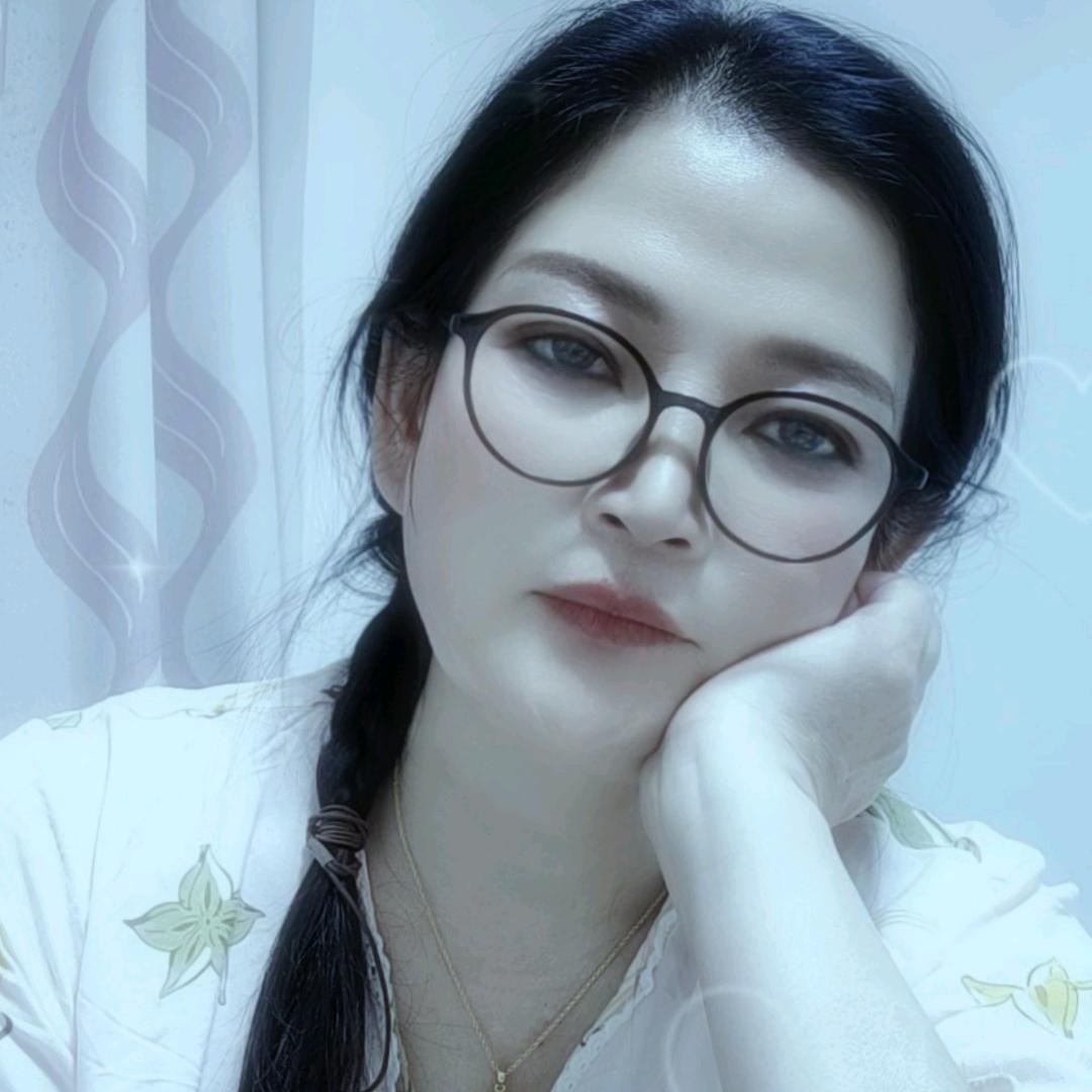 杨杨👉诸诚人…