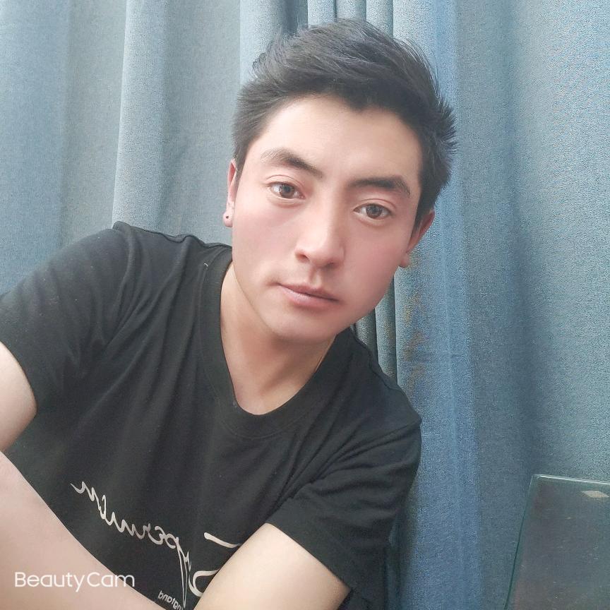 那曲市色尼区孔玛乡仁才摩托车修理店。