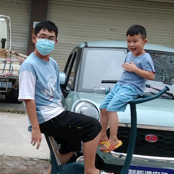 我是两个儿子的妈