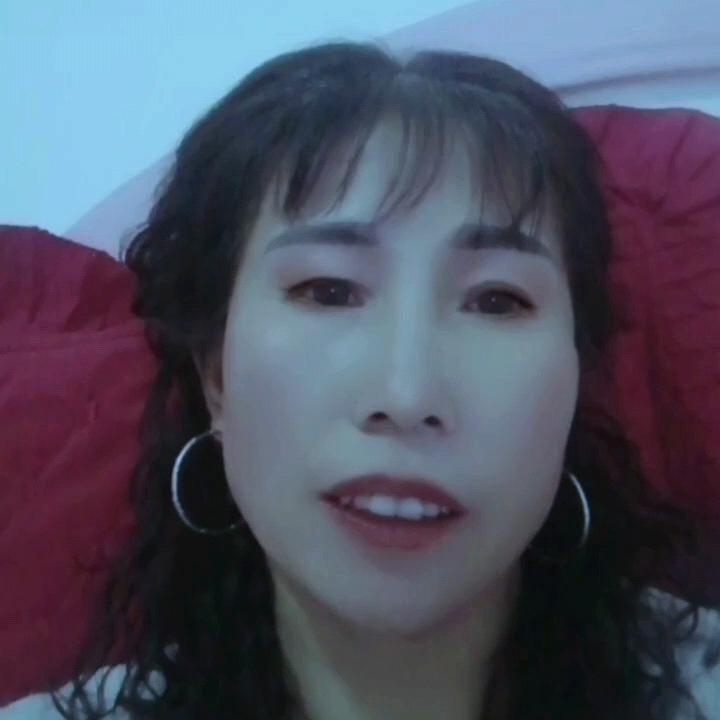 天在下雨我在想你