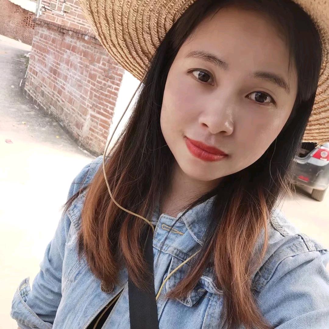 顾盼盼星呈食品专卖店