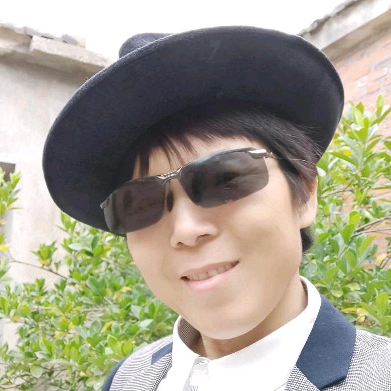 假小子