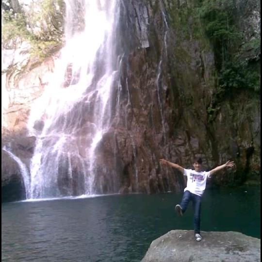 (ง •̀_•́)ง